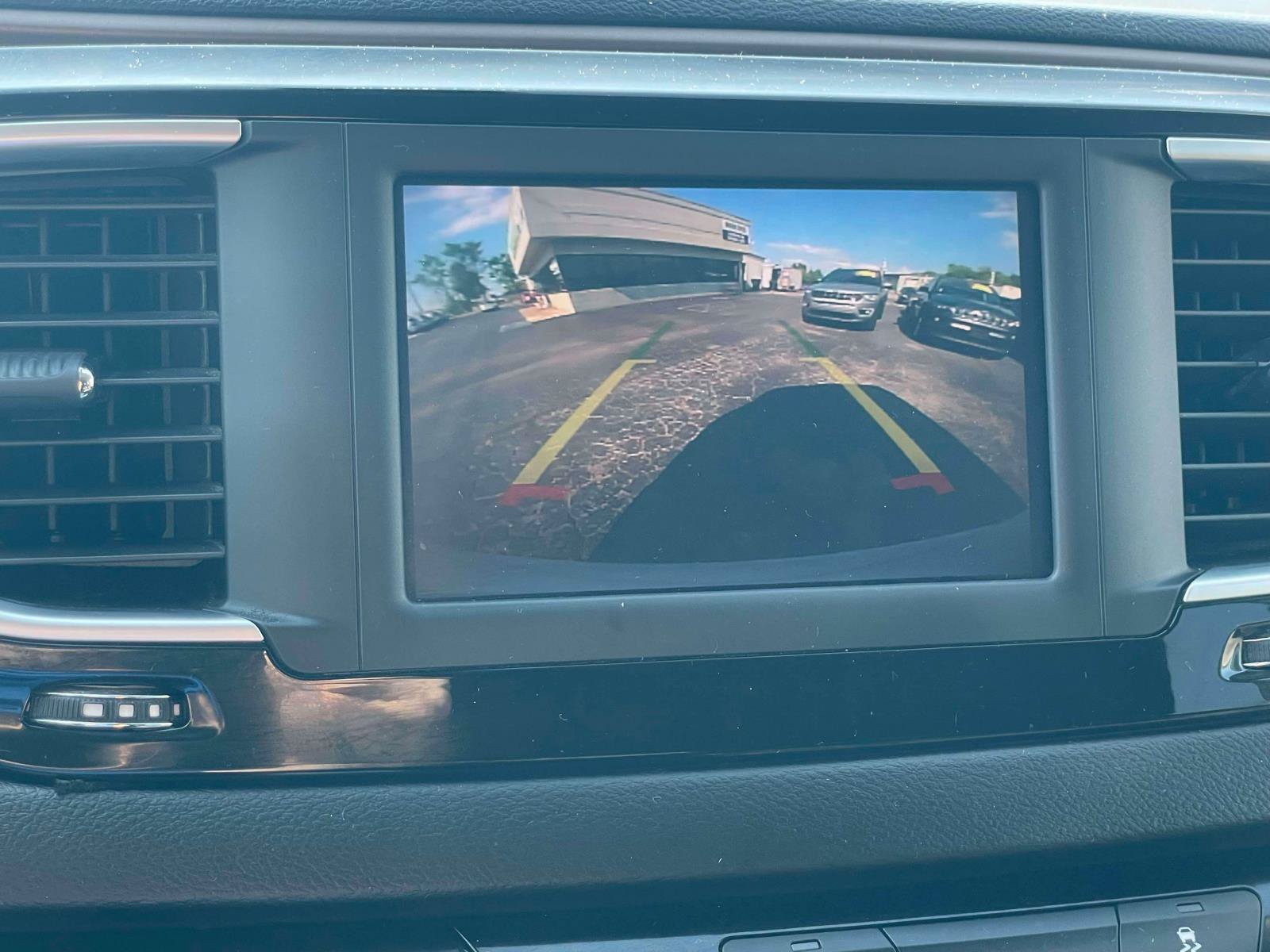 Used 2022 Chrysler Voyager LX FWD image 19