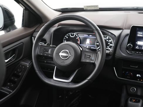 Used 2023 Nissan Rogue SV w/ SV Premium B Package AWD/4WD image 14