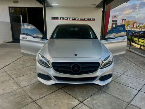 Used 2017 Mercedes-Benz C 300 4MATIC Sedan image 6