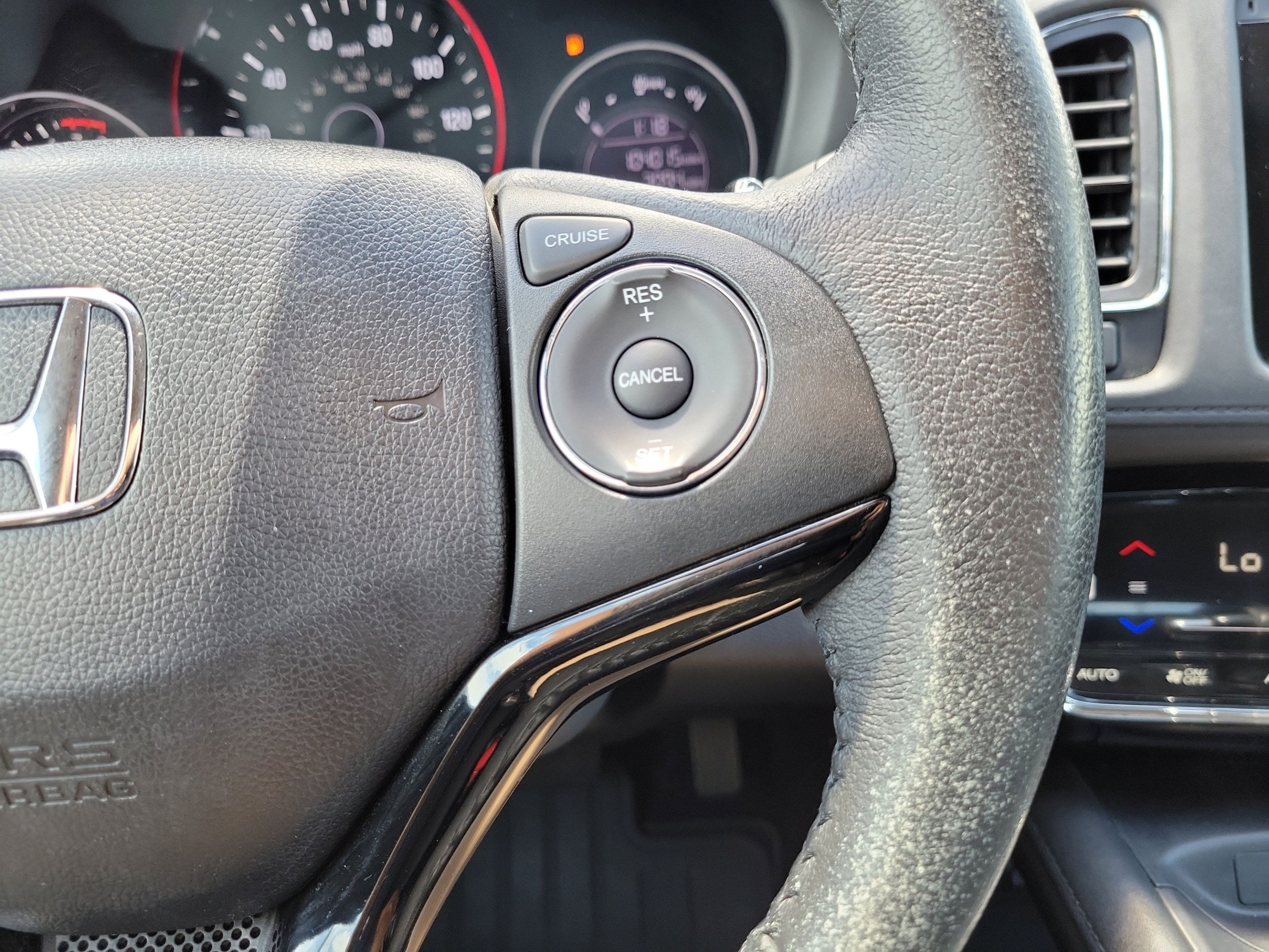 Used 2016 Honda HR-V EX-L image 31