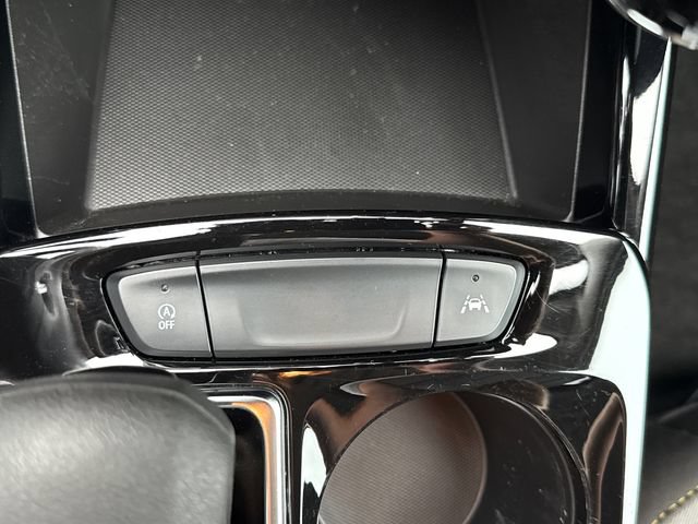 Used 2024 Chevrolet Trax LT w/ Driver Confidence Package FWD image 28