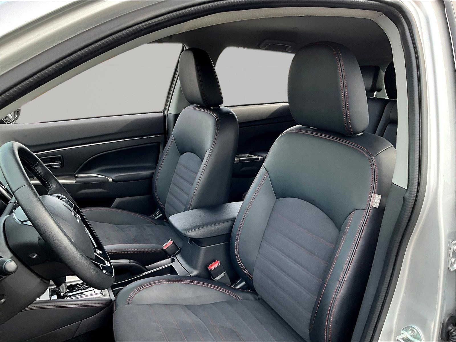 Used 2026 Mitsubishi Outlander Sport SE AWD/4WD image 21