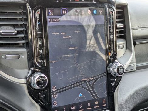 Used 2023 RAM 1500 Laramie image 24