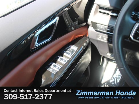 Used 2024 Kia Carnival SX FWD image 15