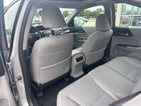 Used 2016 Honda Accord EX-L image 39