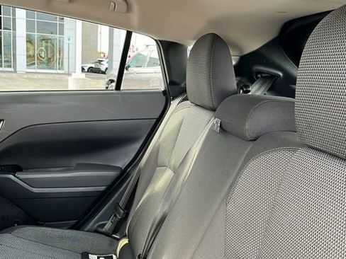 Used 2024 Subaru Crosstrek 2.0i Premium w/ Popular Package #4 image 17