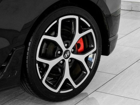Used 2019 Hyundai Veloster N N FWD image 53