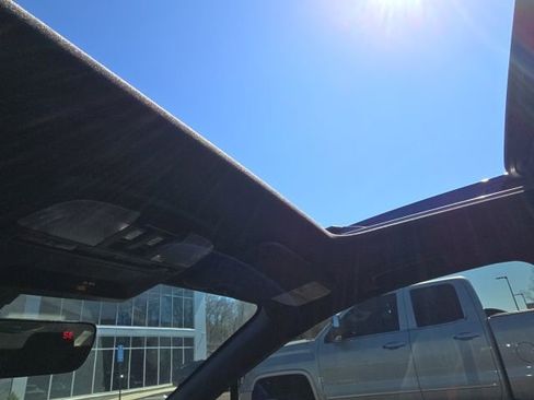 Used 2022 Subaru WRX Premium image 8