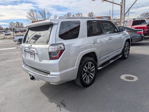 Used 2021 Toyota 4Runner Limited AWD/4WD image 7