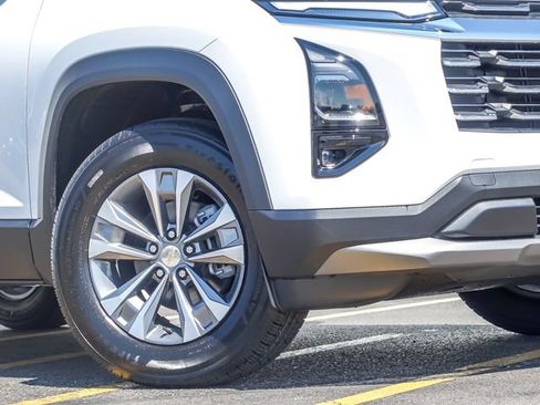 New 2026 Chevrolet Equinox LT w/ Safety and Technology Package FWD image 4
