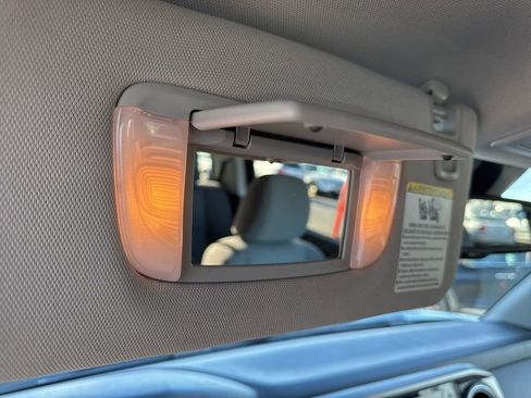 Used 2023 Toyota Tacoma TRD Sport image 29