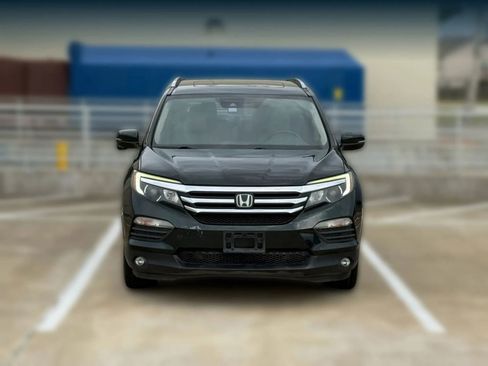 Used 2016 Honda Pilot Touring image 2