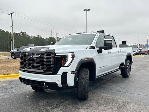 New 2026 GMC Sierra 2500 Denali Ultimate AWD/4WD image 2