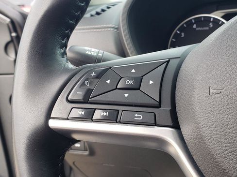 Certified 2021 Nissan Sentra SV image 31