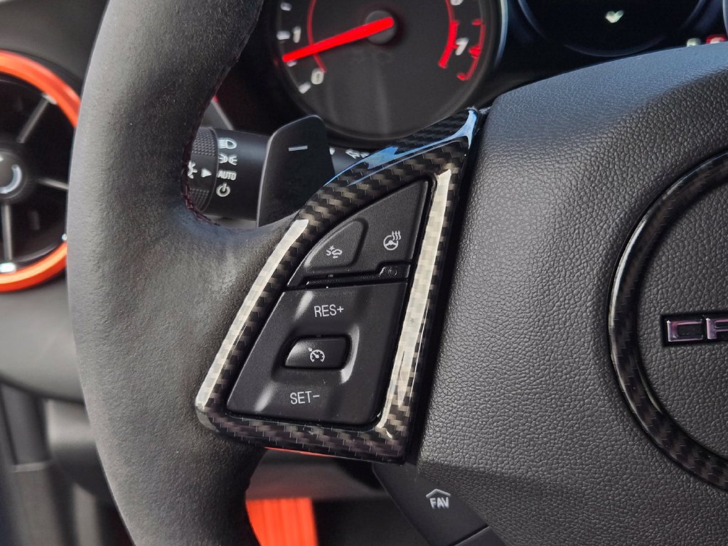 Used 2019 Chevrolet Camaro ZL1 RWD image 33