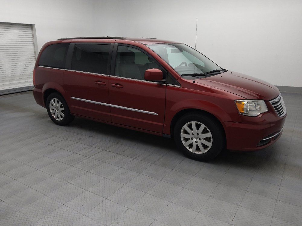 Used 2016 Chrysler Town & Country Touring FWD image 11