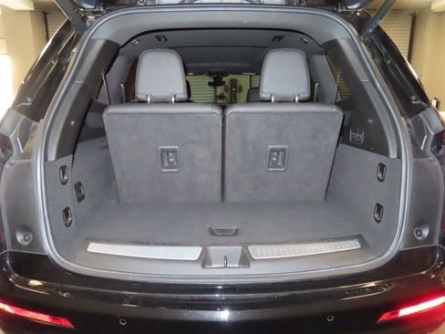 Certified 2022 Cadillac XT6 Sport w/ Technology Package image 30