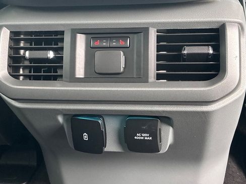 Certified 2022 Ford F150 Lariat w/ Equipment Group 502A High image 23