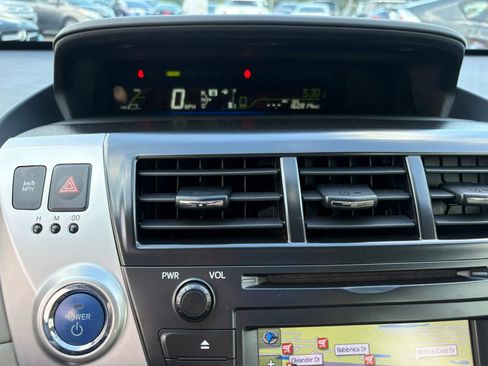 Used 2012 Toyota Prius V Three FWD image 14