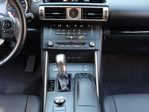 Used 2016 Lexus IS 300 AWD image 30