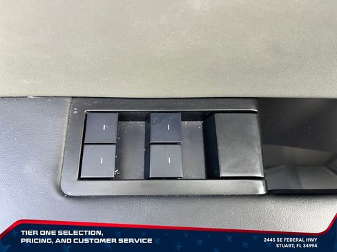 Used 2024 Tesla Cybertruck AWD Crew Cab image 12