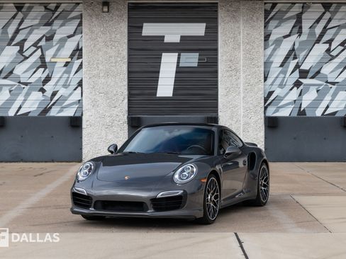 Used 2015 Porsche 911 Turbo S image 5