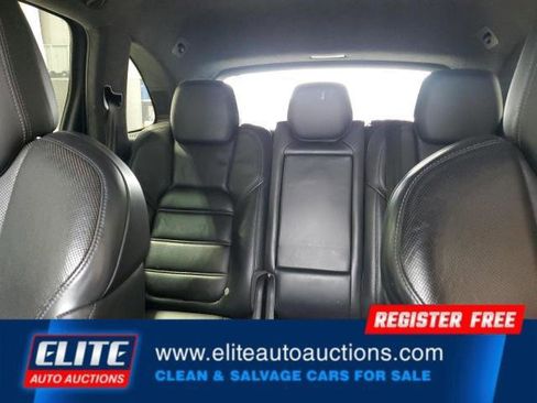 Used 2011 Porsche Cayenne Turbo image 19