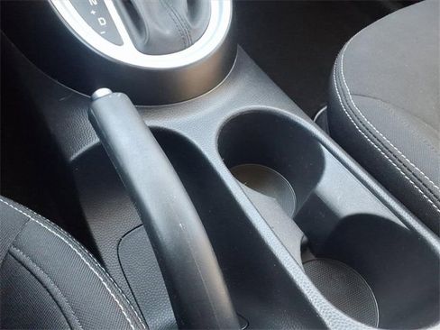 Used 2015 Kia Soul image 19