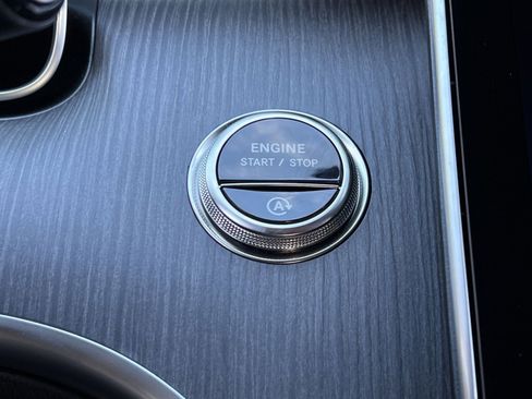 New 2026 Mercedes-Benz C 300 4MATIC Sedan image 31