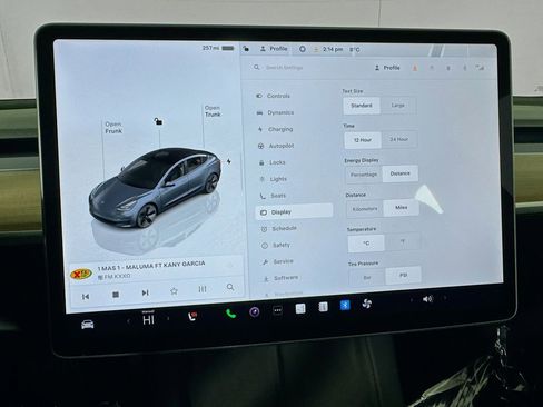 Used 2023 Tesla Model 3 Standard Range image 43