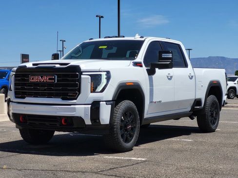 New 2026 GMC Sierra 2500 AT4 w/ AT4 Premium Plus Package AWD/4WD image 4