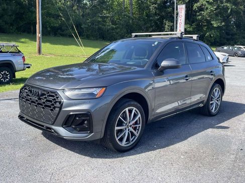 Used 2024 Audi Q5 e Prestige AWD/4WD image 5