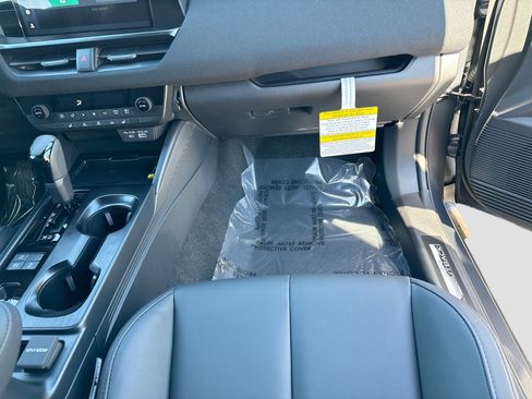 Certified 2026 Subaru Outback Premium AWD/4WD image 18