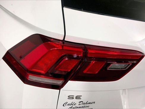 Used 2024 Volkswagen Tiguan SE FWD image 27