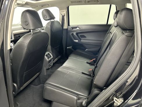 Used 2019 Volkswagen Tiguan SE w/ Panoramic Sunroof Package AWD/4WD image 20