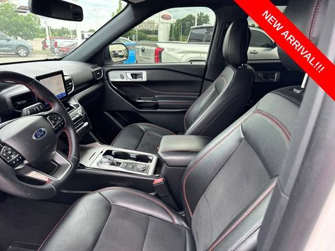 Used 2022 Ford Explorer ST-Line AWD/4WD image 7