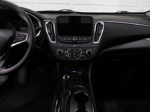 Used 2019 Chevrolet Malibu LT image 43