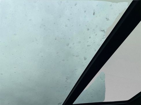 Used 2025 Toyota Tundra Limited image 27