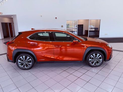 Used 2019 Lexus UX 250h F Sport w/ F Sport Premium Package image 12