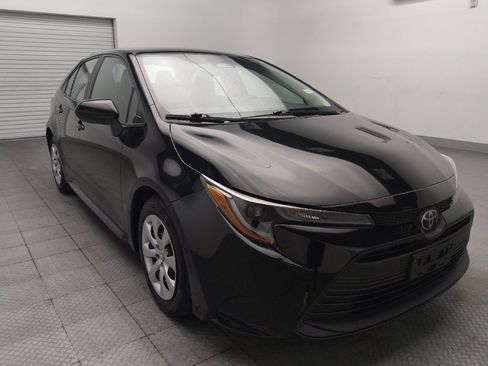 Used 2023 Toyota Corolla LE FWD image 13