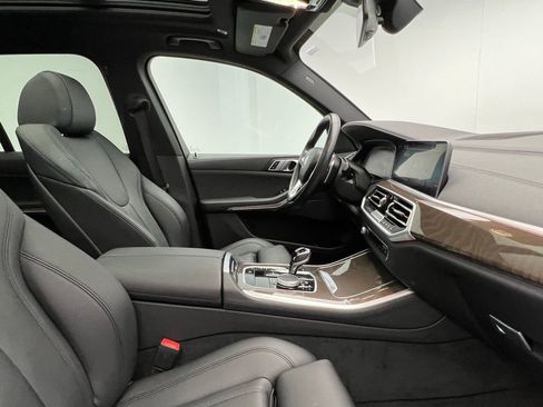 Certified 2022 BMW X5 xDrive40i image 6
