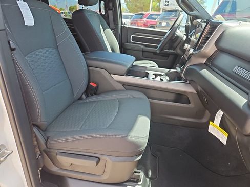 New 2026 RAM 2500 Big Horn AWD/4WD image 25