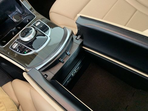 Used 2020 Mercedes-Benz C 300 Sedan image 30