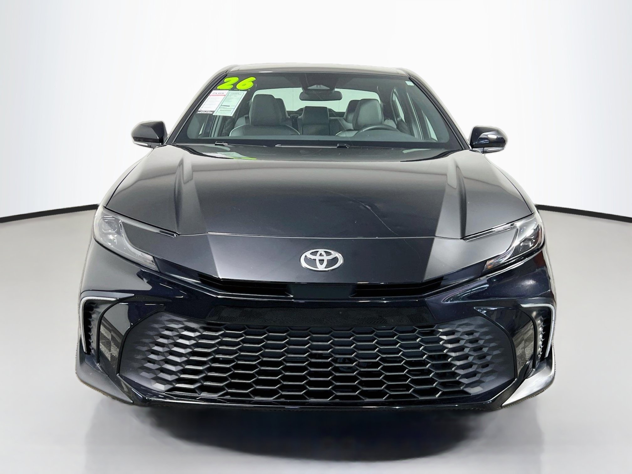 Used 2026 Toyota Camry SE FWD image 11
