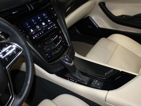 Used 2018 Cadillac CTS Luxury RWD image 18