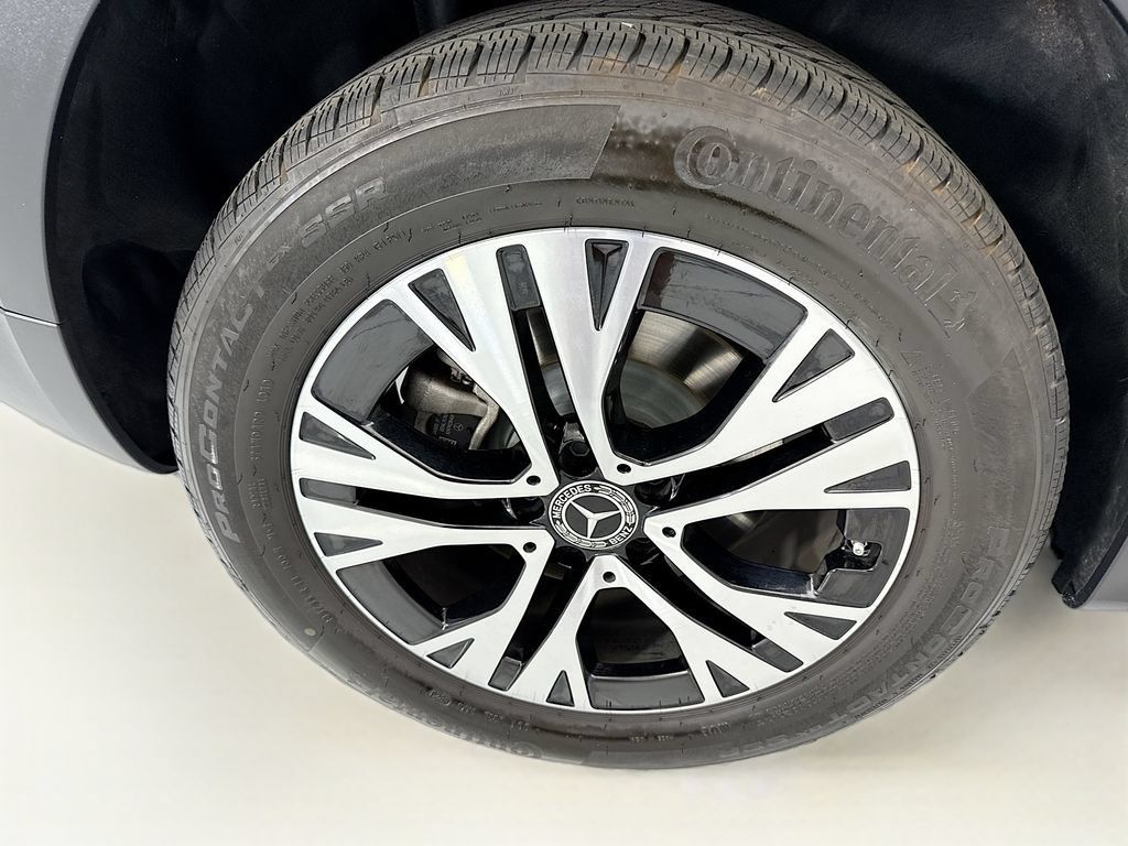 Certified 2024 Mercedes-Benz GLB 250 4MATIC image 32