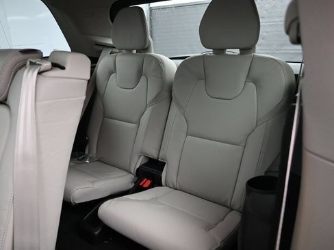 New 2026 Volvo XC90 T8 Ultra w/ Protection Package Premier AWD/4WD image 25