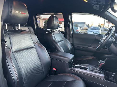 Used 2018 Toyota Tacoma TRD Pro image 9