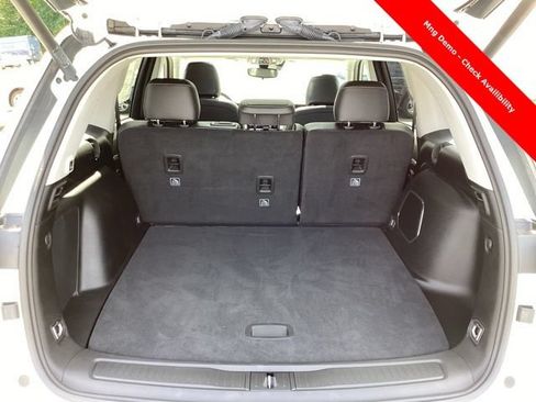 Used 2023 Jeep Grand Cherokee 4WD 4xe image 15