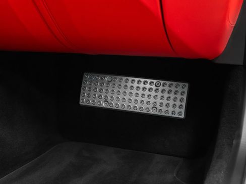 Certified 2022 Ferrari 812 GTS RWD image 33
